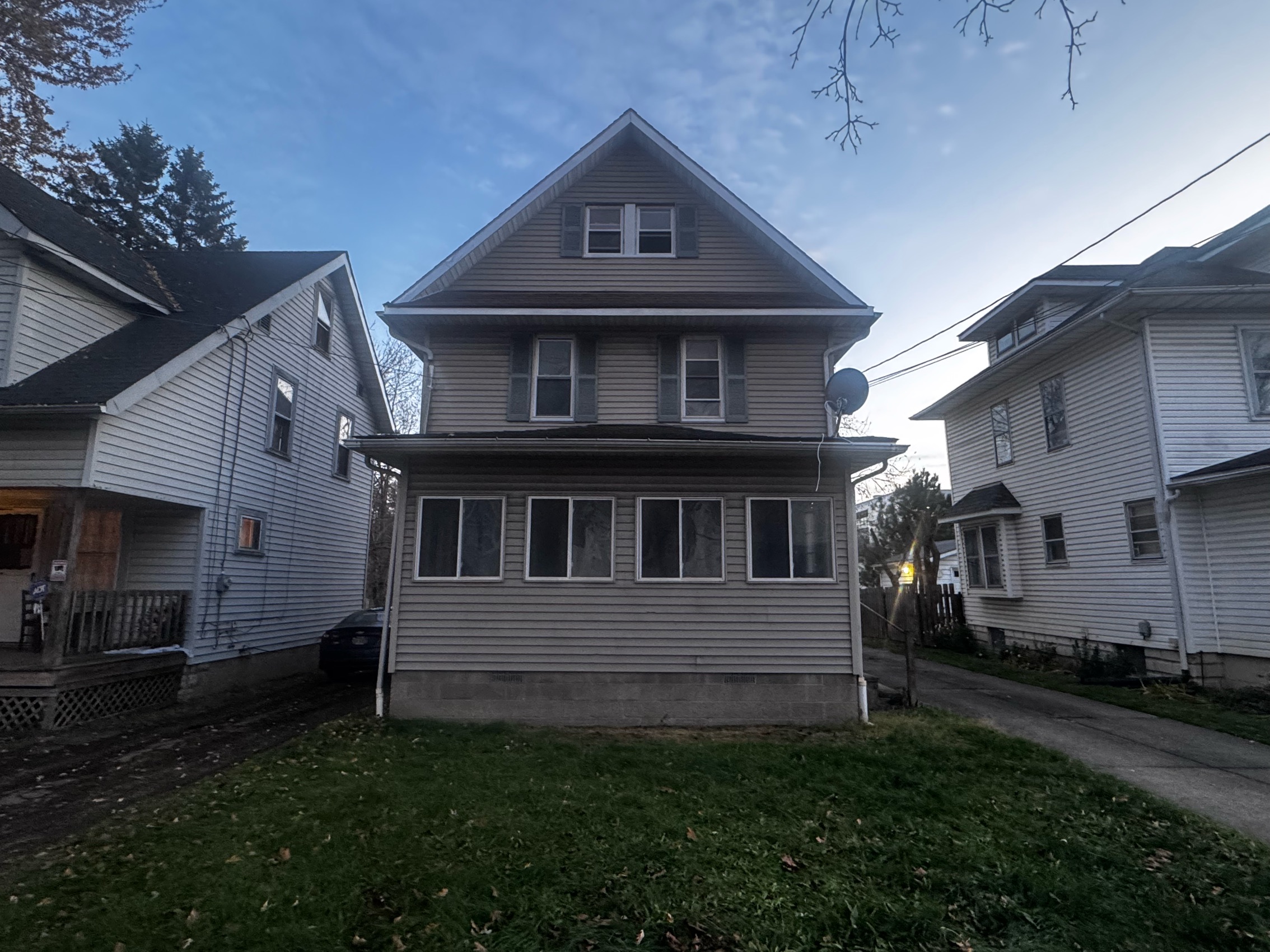 44 E Brookside Ave - Down